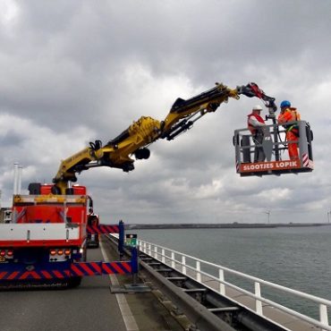 Priključci dizalica i mašina