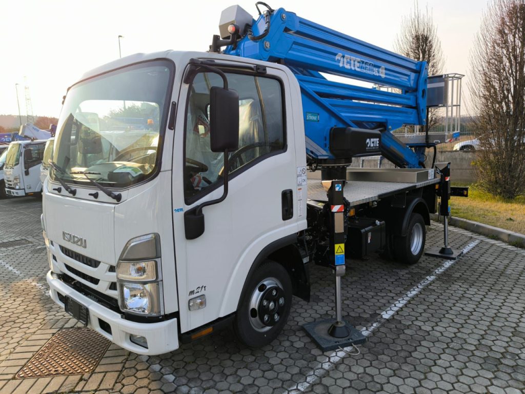 Korpa / Dizalica Isuzu - CTE ZED 25