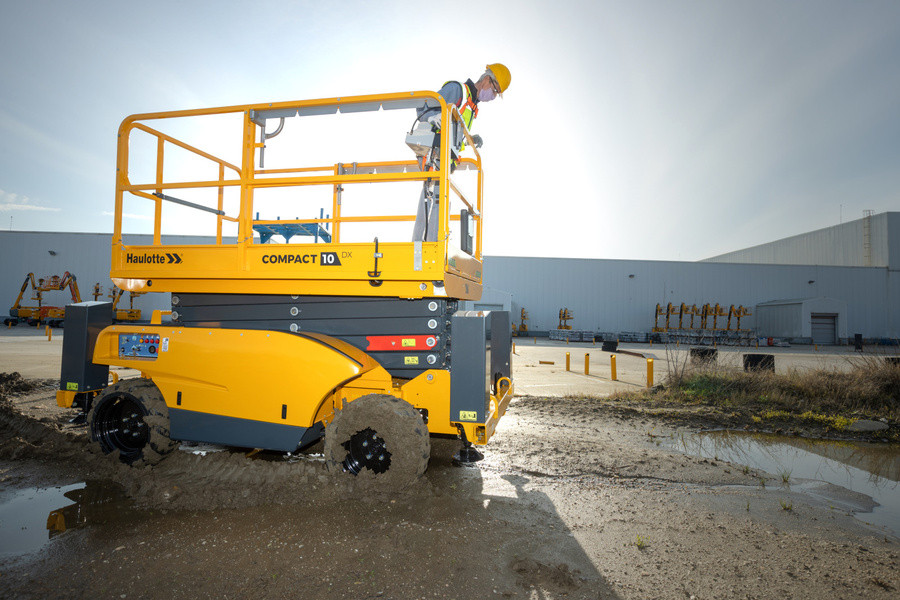 HAULOTTE Compact DX dizel 4x4 škarasta platforma