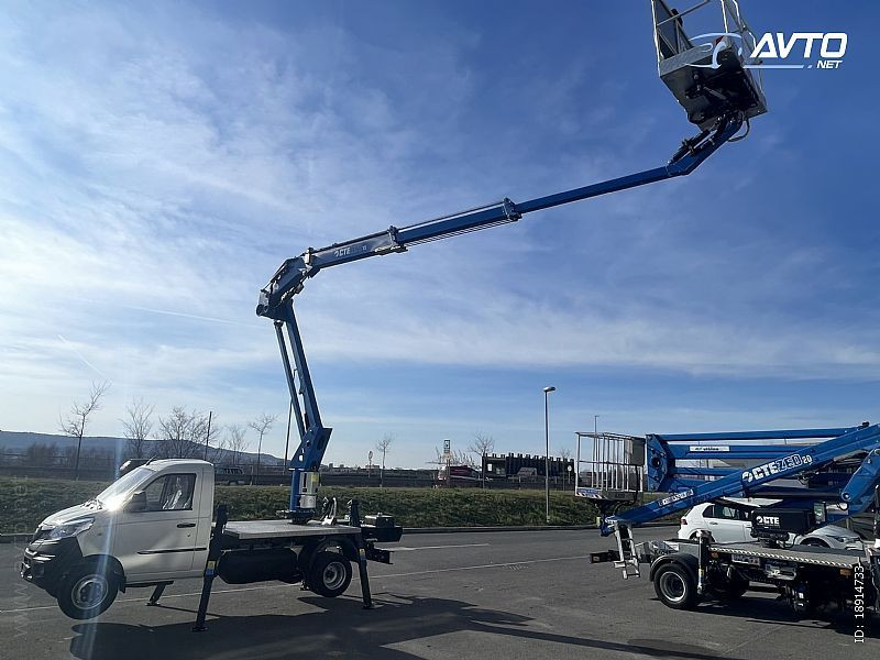 PIAGGIO sa CTE korpom / dizalicom 15 m