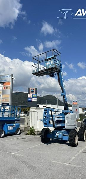 Samohodna platforma / korpa / dizalica Genie Z45/25RTJ