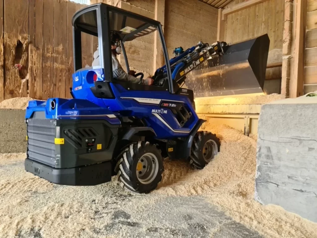 MultiOne 7 / Mini utovarivac / Multifunkcionalna masina