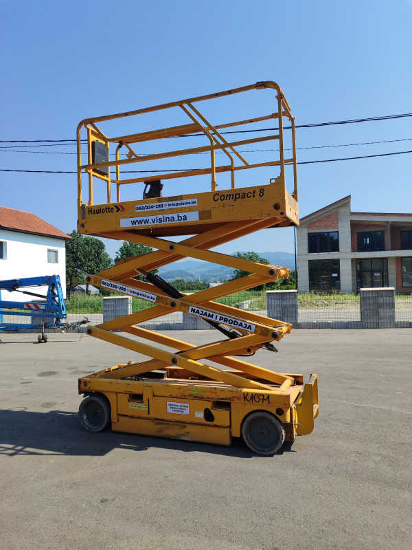 Škarasta / makazasta platforma Haulotte Compact 8