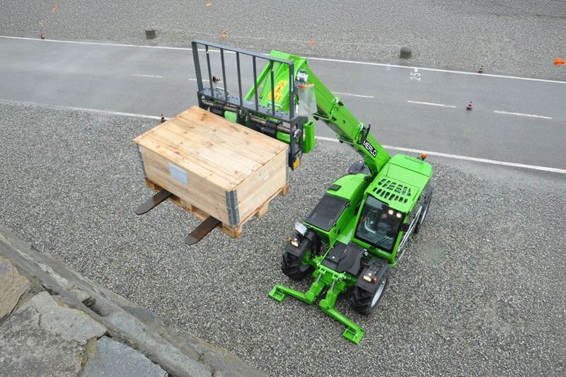 Merlo stabilizirani telehendleri